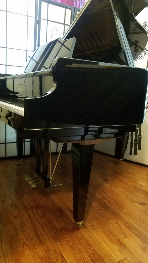 (SOLD) Kimball Baby Grand Model 520 with Bosendorfer Design Aspects 5'1