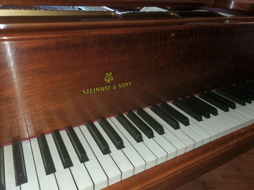 Steinway Grand Piano Model M Walnut 1915  