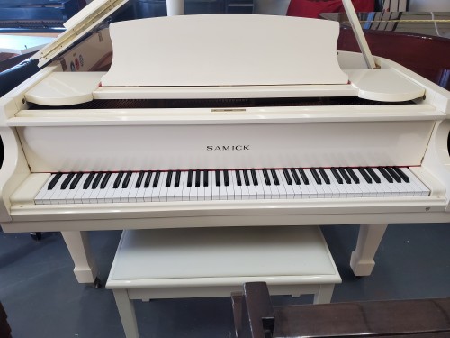 (SOLD) SAMICK HIGH GLOSS IVORY/WHITE GRAND PIANO 1987  5'8