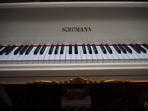 (SOLD)White Gloss Schumann Piano Art Case Queen Anne Style with Gold Trim