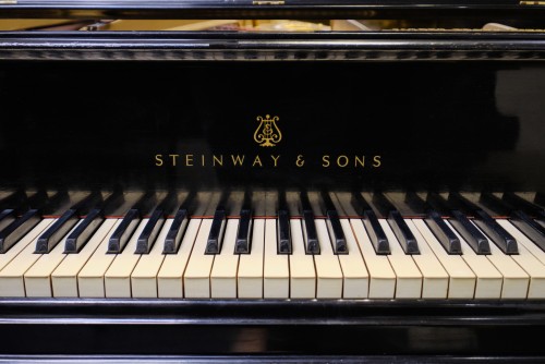 (SOLD) Steinway O 5'10.5