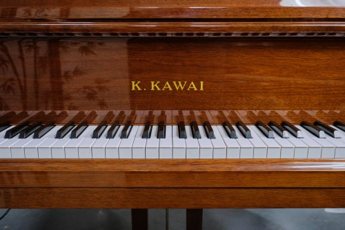(SOLD)Kawai KG1E Grand Piano Hi-Gloss, Polished Walnut 1988 Like New