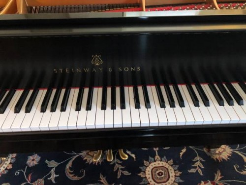Steinway M 2000 Satin Ebony Pristine, Lightly Played, Showroom condition, One Owner $39,950.