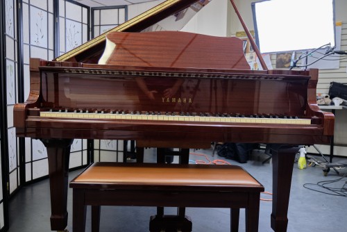 (sold) Yamaha Grand Piano G2 5'7
