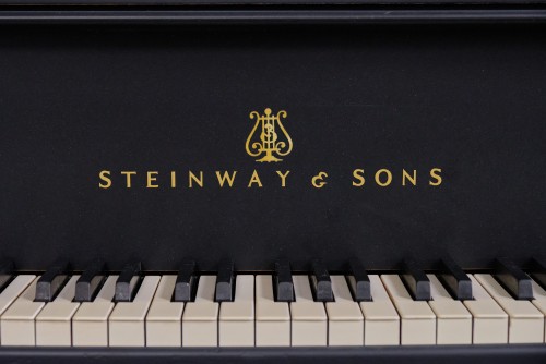 Steinway M 1962, Custom Black Matte, Shabby Chic 1962 Excellent Condition, Just Refinished and restored