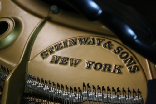 Steinway Grand Model L  5'10.5