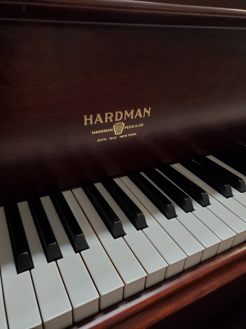 (SOLD)Art Case Hardman Baby Grand Piano 2016, Satin Mahogany, Queen Anne Style Like New