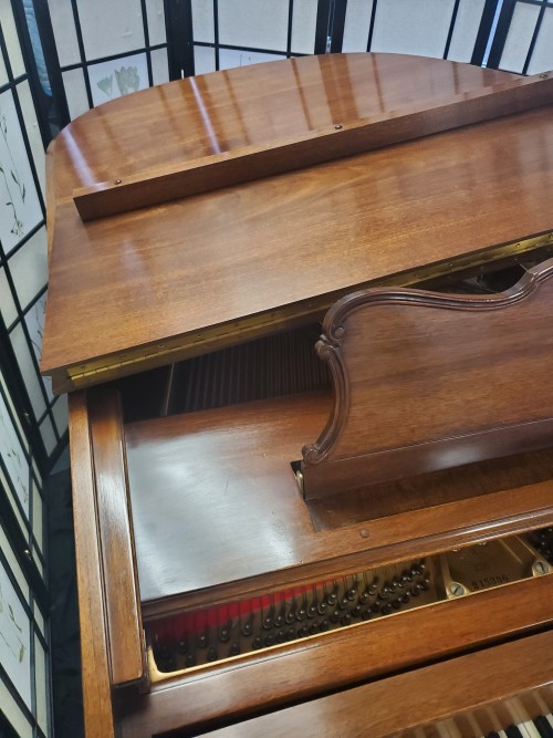 (SOLD)Baldwin Grand Piano Model R 5'8