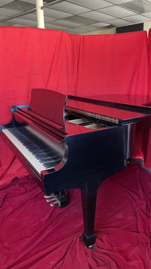 Steinway Grand Piano Model L 5'10.5