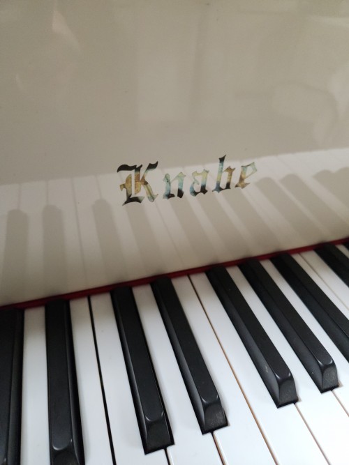 (SOLD)White Gloss Knabe Grand Piano 1996 w/PianoDisc Prodigy Player System (WARRANTY)