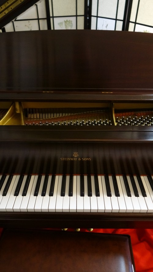 (SOLD) Steinway S Baby Grand 5'1