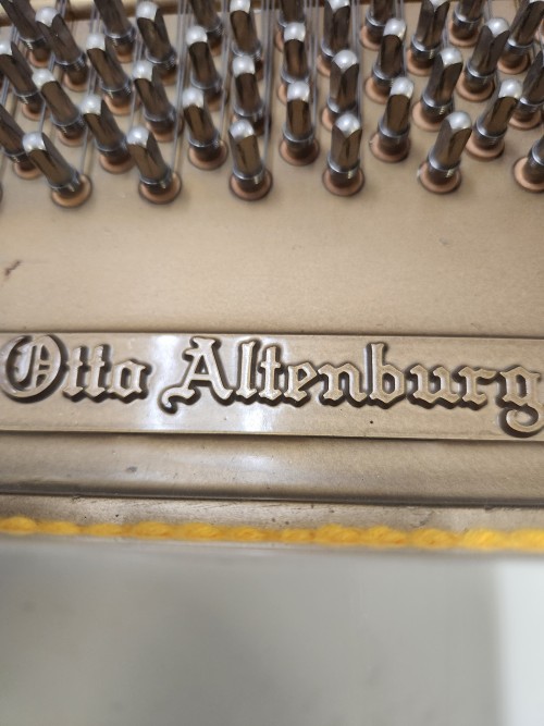 White Gloss Otto Altenberg by Samick Grand Piano 5'7