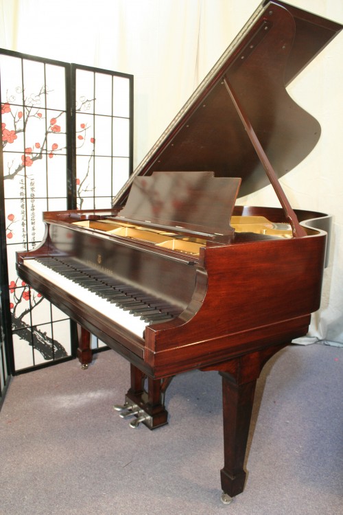 (SOLD Congrats Nick in WI.))Steinway Model M 5'7
