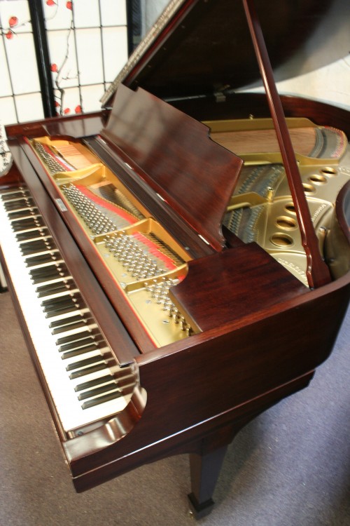 (SOLD Congrats Nick in WI.))Steinway Model M 5'7