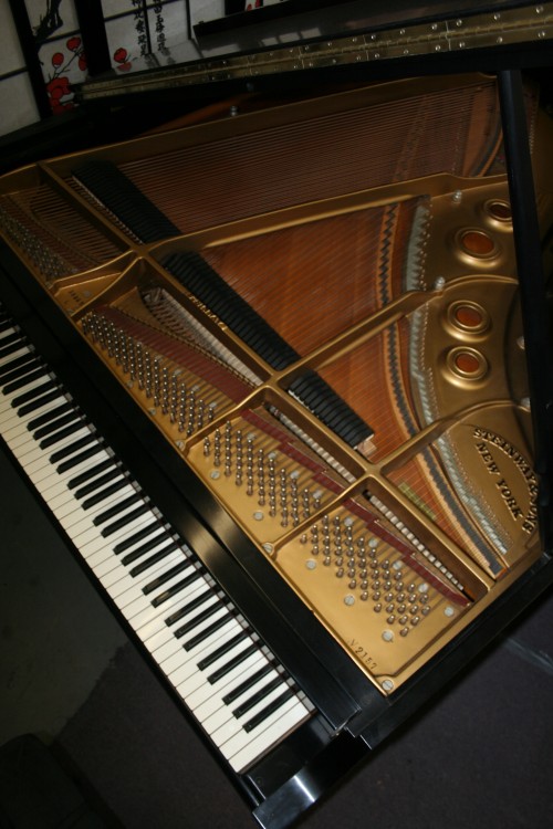 (SOLD)Used Steinway Grand Piano L (VIDEO) 5'10.5' 1966 Ebony For Sale Excellent Warranty