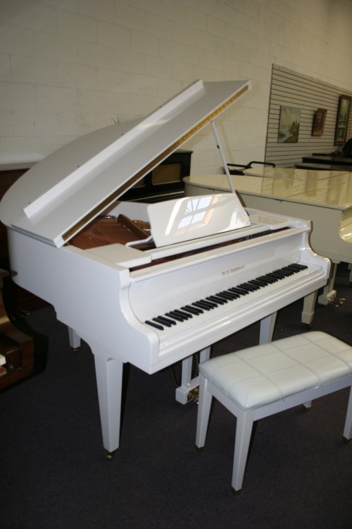 (SOLD! Congratulations & Thank you Dianne & Family) White Gloss Baby Grand D.H. Baldwin 1998 (Video)
