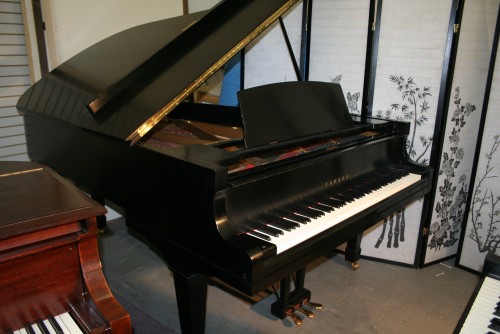 (SOLD)Yamaha G7 Grand Piano Ebony 7'3 1965 Excellent Showroom Condition