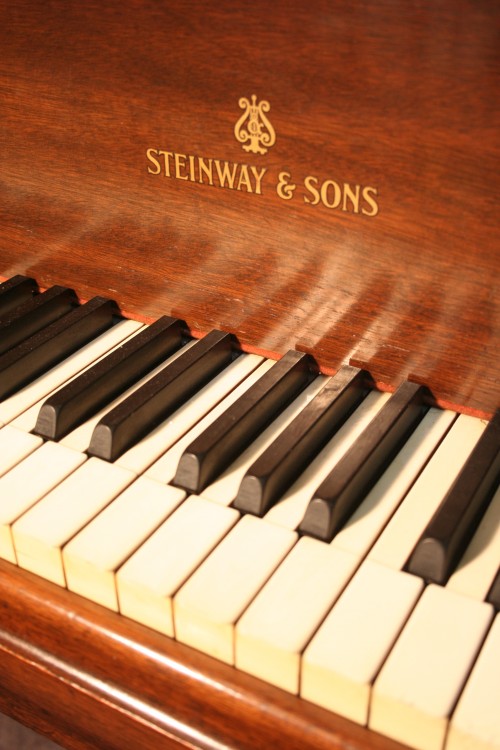 (SOLD) Pre-owned Used Steinway Grand Piano Model M Mahogany 1933 Refurbished