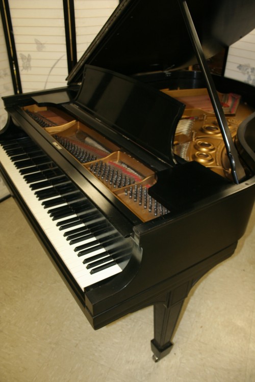 Steinway Grand Piano Model L 5'10' Ebony 1927 Reblt/Refin. (SOLD)