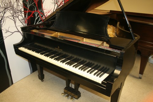 (SOLD) Steinway L Ebony Grand Piano 1939 Recently Rebuilt/Refinished 18,500