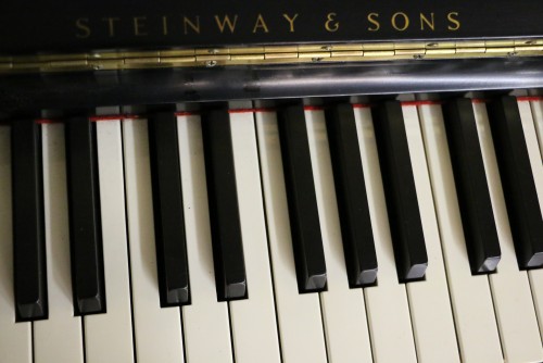 (SOLD) Steinway Upright Piano 1098 1978