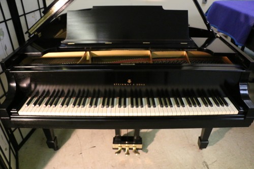 (SOLD) Steinway M Ebony Grand Piano. 1929 All Excellent Condition Steinway Parts (SOLD)