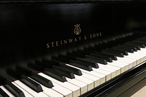 (SOLD Congratulations Eugene) Ebony Black Steinway M Piano 5'7