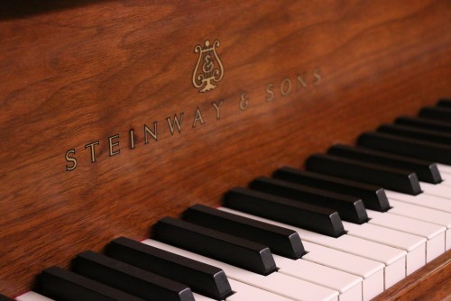 (SOLD) Sonny's Pianos Steinway M 1978 5'7
