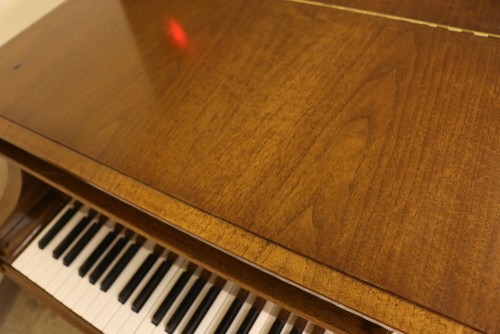 (SOLD)Steinway M Grand Piano Beautiful Walnut (VIDEO) 1925 Rebuilt/Refin. in 1997