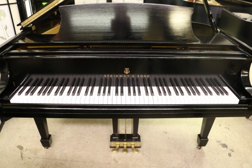(SOLD)Steinway M  Ebony Semi-gloss 1945 (VIDEO) Grand Piano