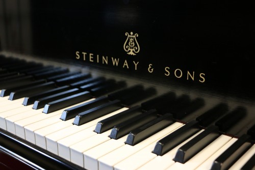 (SOLD Steinway L Pre-owned, Lightly Used Ebony Steinway L 5'10.5 (VIDEO) Grand Piano 1945