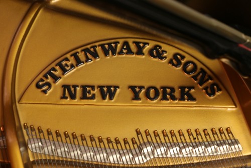 (SOLD) Steinway M Ebony Gloss 1911 Rebuilt/Refinished excellent inside and out.