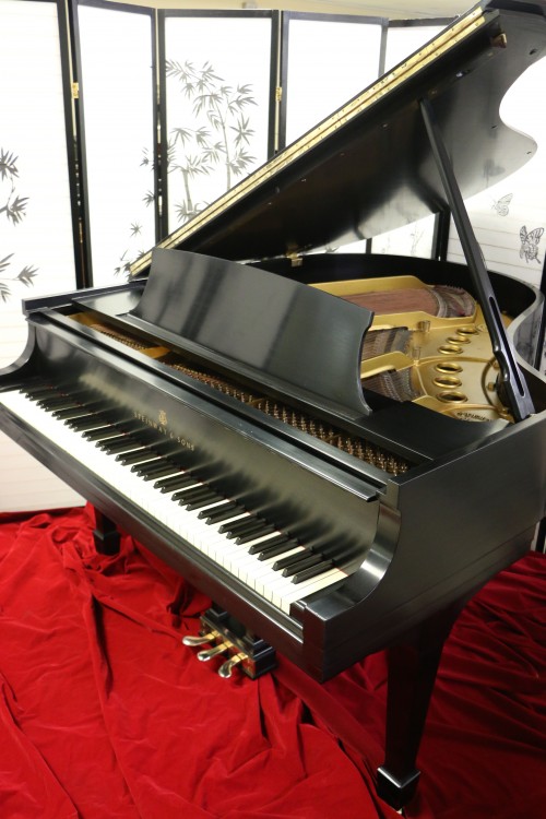 (SOLD) BLOWOUT SALE! Steinway M  Grand Piano 5'7