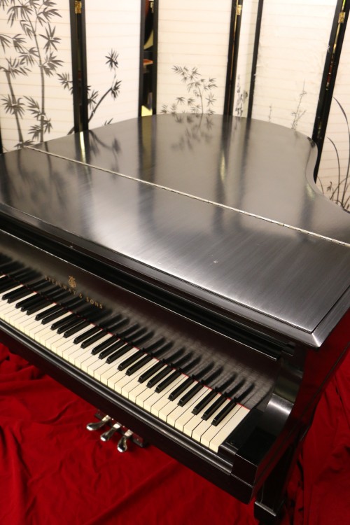 (SOLD) BLOWOUT SALE! Steinway M  Grand Piano 5'7