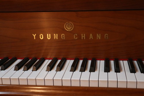 (SOLD) Art Case Young Chang Player Piano,1986, 5'2