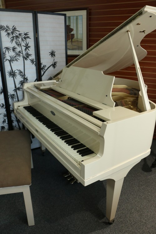 (SOLD)Custom White Gloss/Ivory Baby Grand Piano by Wurlitzer Contemporary Style