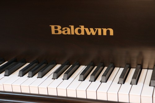 (SOLD) Baldwin Model R 1987 5'8' Grand Piano, Beautiful Mahogany, Queen Ann style,  Artist Series Pristine Blowout Sale!