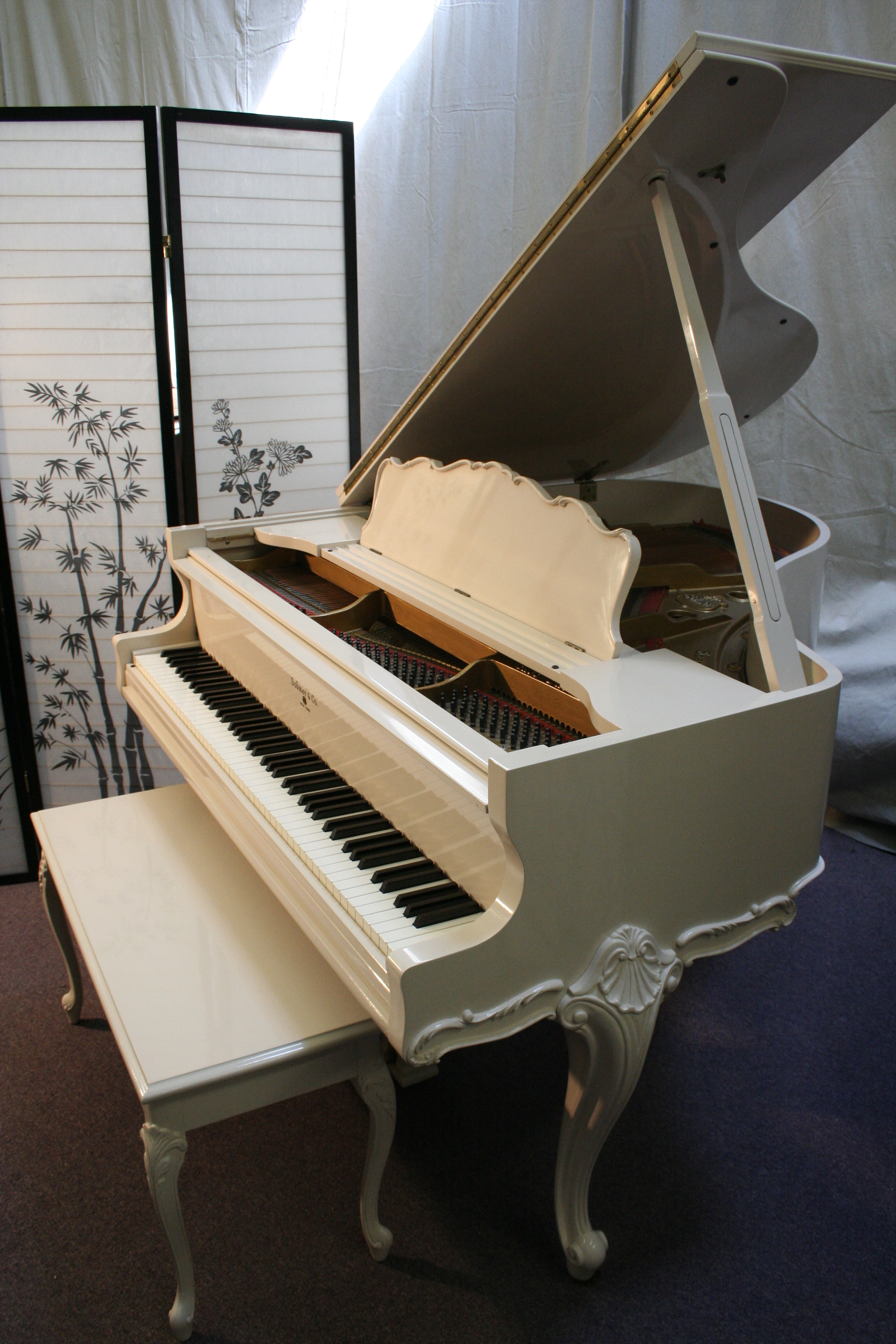 (SOLD)Art Case Sohmer Baby Grand Piano Queen Anne Legs White Gloss (ANDY WILLIAMS TRIBUTE) 5' 1967 